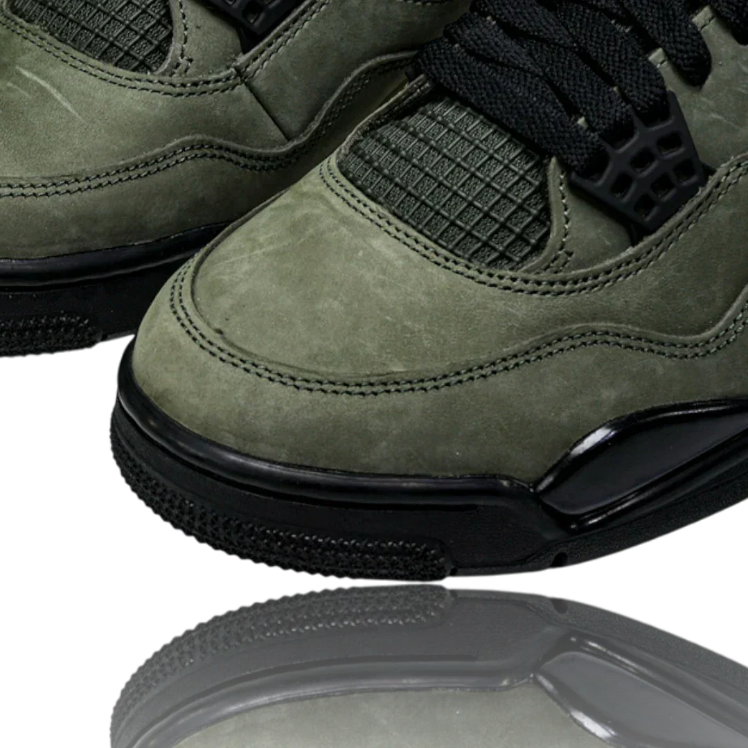 AJ4 Retro OG SP 'Undefeated'