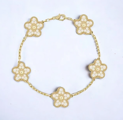 ★ CloverGlow Gold-Plated Bracelet