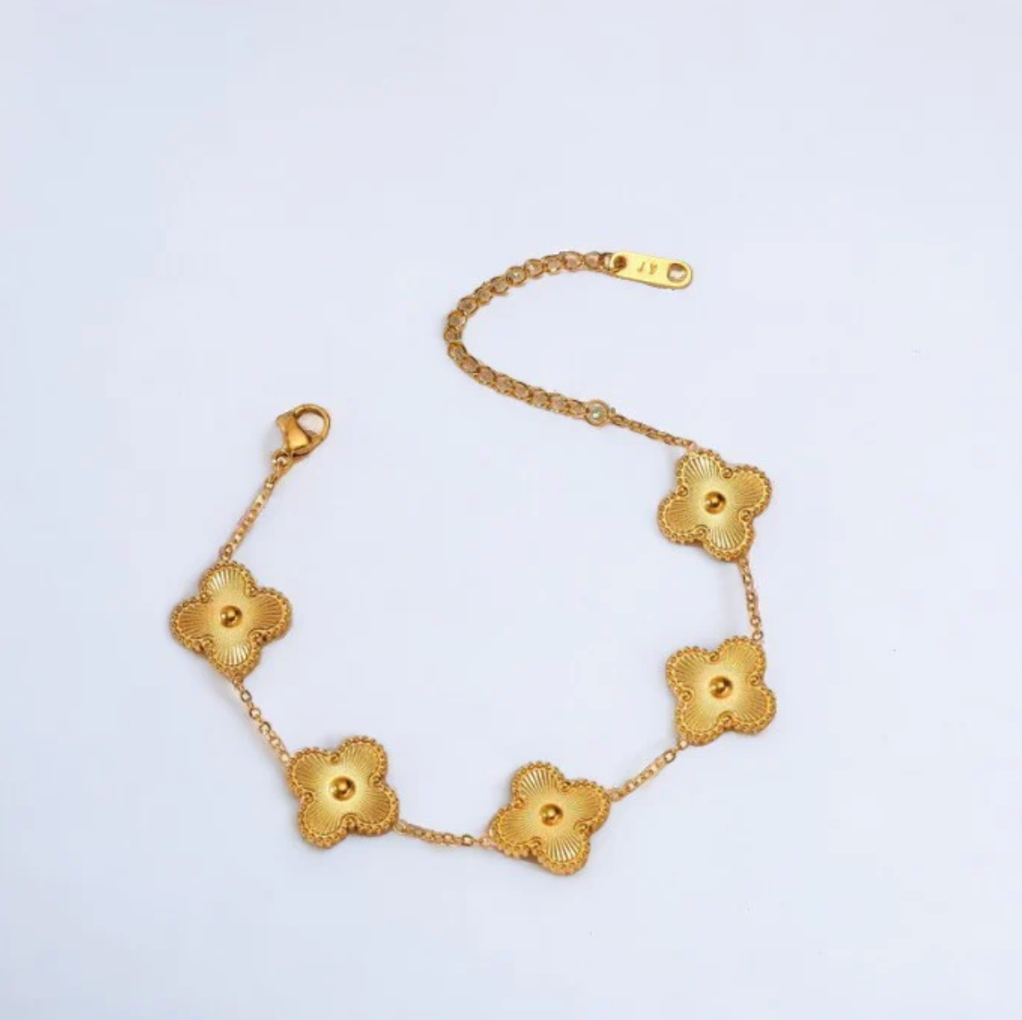 ★ CloverGlow Gold-Plated Bracelet
