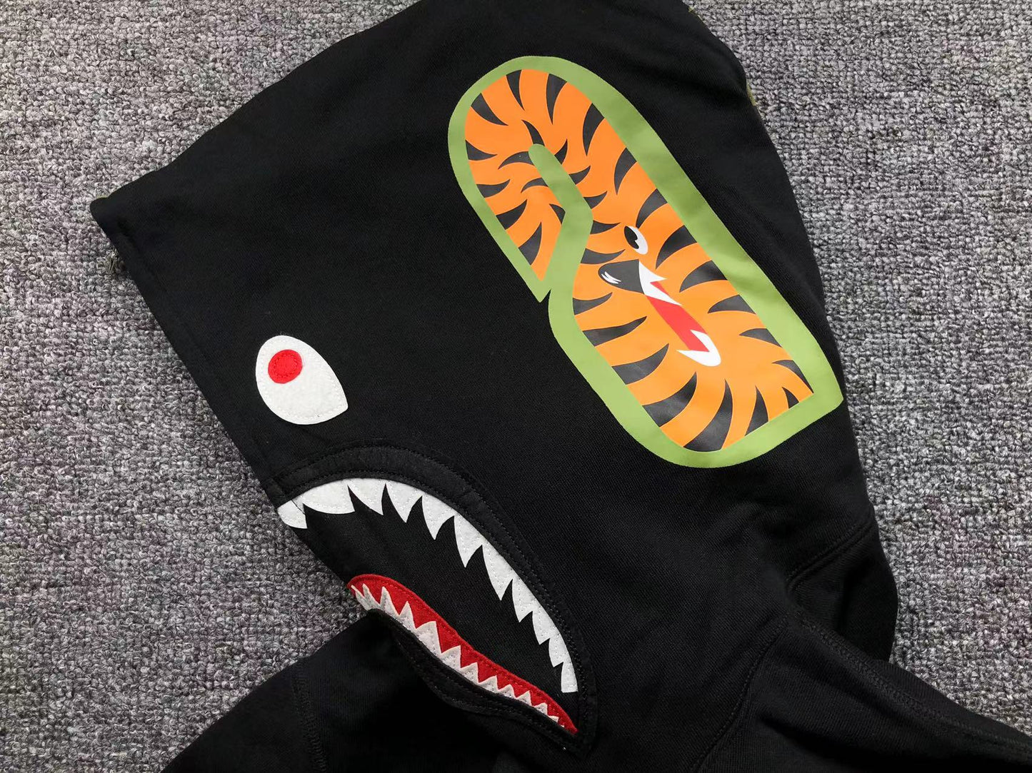 Shark Face Full-Zip Hoodie – Black
