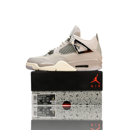 AJ4 Retro WMNS 'Frozen Moments'